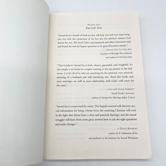 Sacred Sex: A spiritual Celebration Of‎ Oneness in Marriage Paperback Gardner - Picture 5 of 10